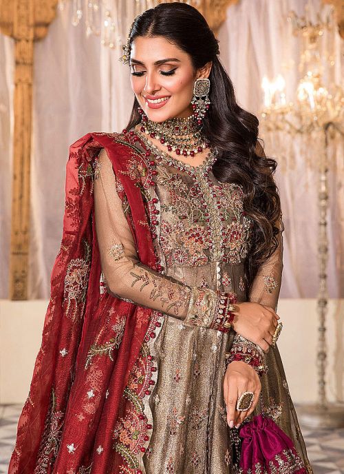 Red Gold Lehenga Choli Pakistani Wedding Dresses | Gold lehenga, Bridal lehenga  red, Beautiful red dresses