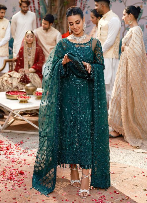 Pakistani wedding sale salwar kameez